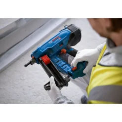 Akkubetoninaulain Bosch Professional GNB 18V-38, 18V, 2x4.0Ah ProCore-akuilla + XL-Boxx