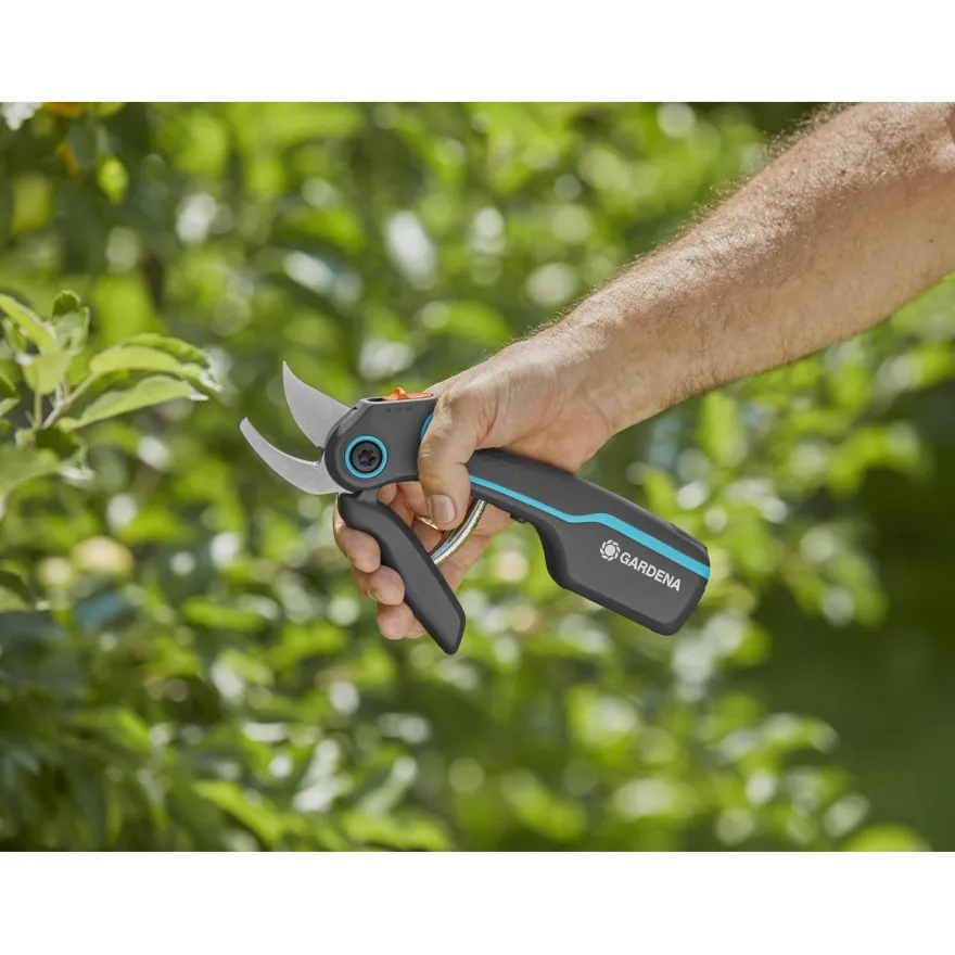 Akkuoksasakset Gardena AssistCut