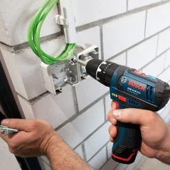 Akkuporakone Bosch Professional GSR 12V-15, 12V, 2x2.0Ah akuilla + Bag