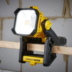Akkutyövalaisin Stanley FatMax V20 SFMCL030B-XJ, 18V, ilman akkua