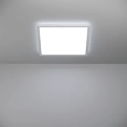 Kattovalaisin Eglo Rovito LED 1CCT IP44 eri kokoja