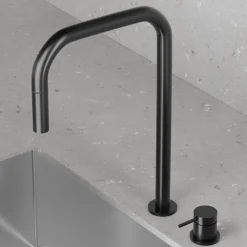 Keittiöhana Scandtap Steel Harmonized K2P Square Shadow, ulosvedettävä juoksuputki, musta