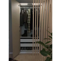 PIR-paristovalaisin Airam Cabinet, 6 LED, 1.2W