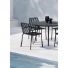 Ruokailuryhmä Venture Home, Ø120cm musta San Vito -pöytä + 4 mustaa, pinottavaa Peking-tuolia