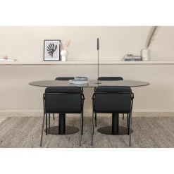 Soikea ruokailuryhmä Venture Home, 180x100cm musta Pillan-pöytä + 4 mustaa Tvist-tuolia, keinonahka